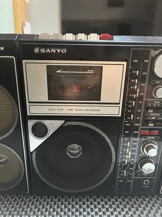 Radiocasete Sanyo 1978