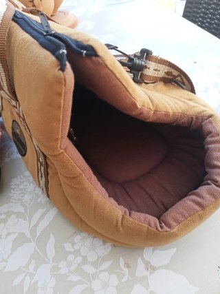 Dos bolsos para perros pequeños