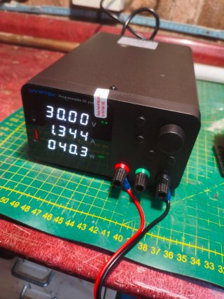 Fuente Alimentación de laboratorio AC220V, DC0-30V