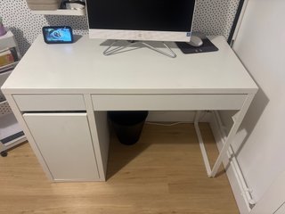 Mesa de escritorio blanca Ikea