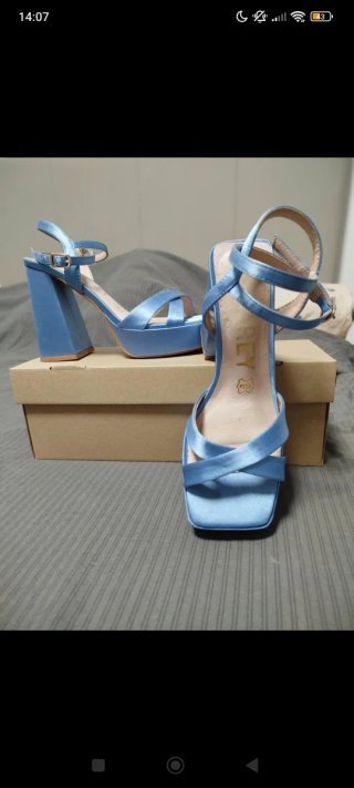Sandalias de tacón Azarey 35