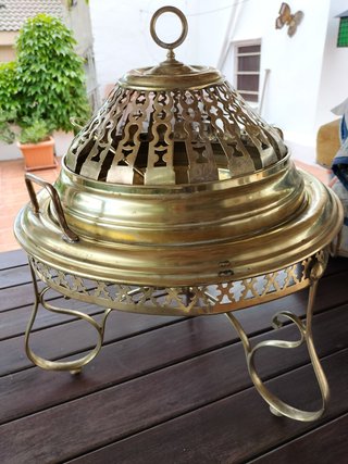 Brasero de latón antiguo