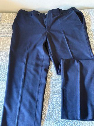 Traje de hombre azul marino
