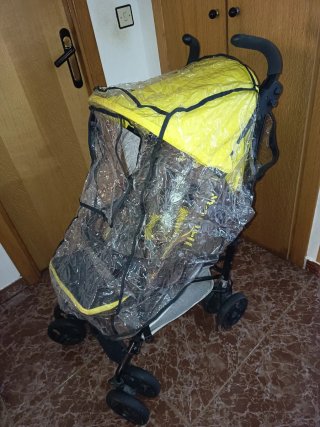 Silla de paseo Jané amarilla