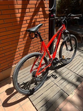 B'TWIN ROCKRIDER 520 27,5” 24V SHIMANO