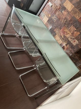 Mesa comedor + 6 sillas cristal y metal