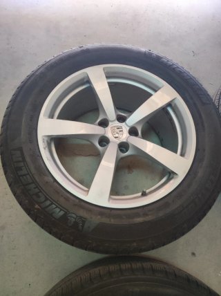 Llantas Porsche Macan R18 Originales