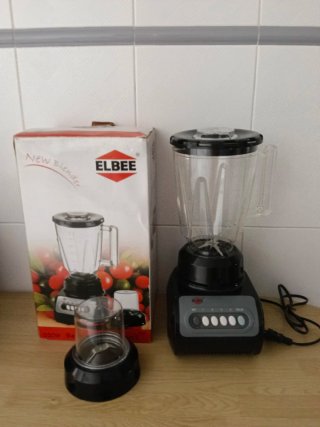 Licuadora ELBEE 250W poco uso