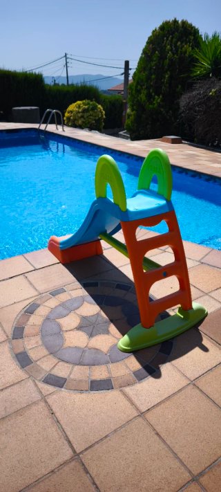 Tobogán piscina Feber infantil