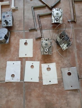 Recambios persianas: poleas, manivelas, soportes