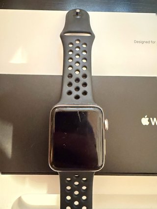 Apple Watch S3 Nike 42mm Batería 94%