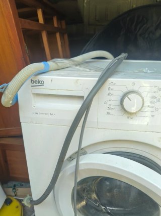 Lavadora Beko estrecha - Funciona