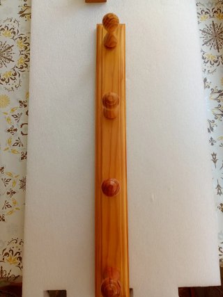 Conjunto de 3 percheros de madera