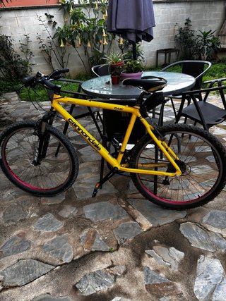 Cannondale M800 Roja