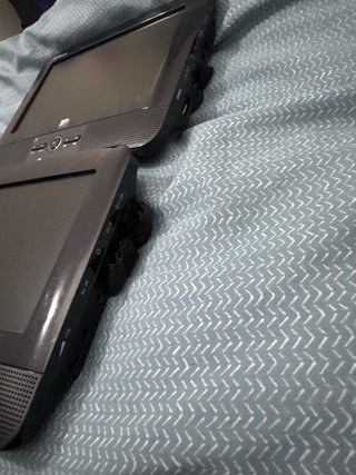 Sistema de pantalla dual para el coche.