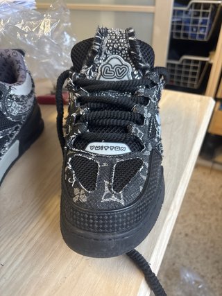 vendo lv skate taglia 43 usate poco