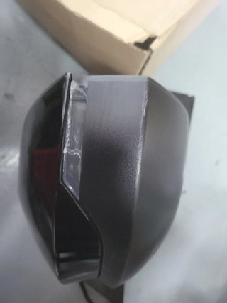 Retrov. Izq. Peugeot 3008/2026, pico piloto roto