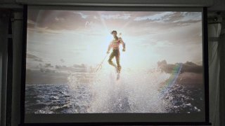 Proyector 4K + Pantalla Eléctrica 250x185cm