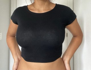 Camiseta corta Zara negra mujer