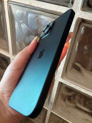 iPhone 15 Apple