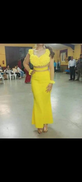 Vestido de fiesta amarillo