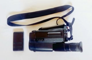 Sony Handycam Video8 CCD-TR401E 13x Zoom