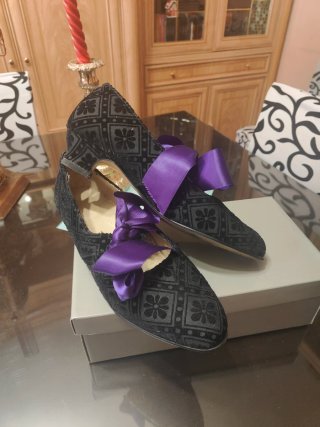 Zapatos de fallera negros con lazo
