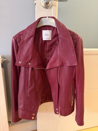 Cazadora cuero Mango burdeos rosado