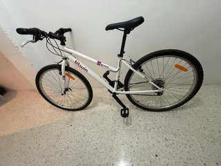 Bicicleta BTWIN blanca