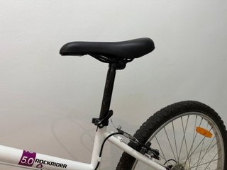 Bicicleta BTWIN blanca