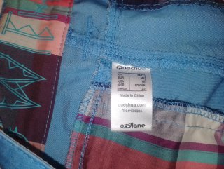 Pantalón corto trekking Decathlon azul. Talla 42