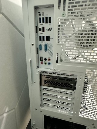 Pc gaming RX 9070 Ryzen 7 5800x 32gb ram 1TB