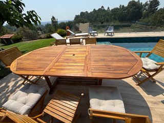 Mesa de comedor extensible de madera y 8 sillas