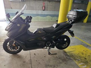 Yamaha T-Max Tech 560 (2024) Negro