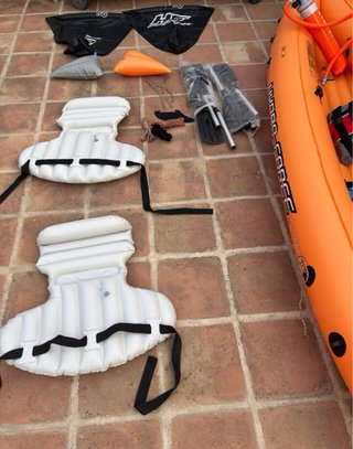 Kayak hinchable completo con accesorios