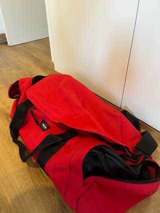 Bolsa Viaje/Deporte Eastpak Roja