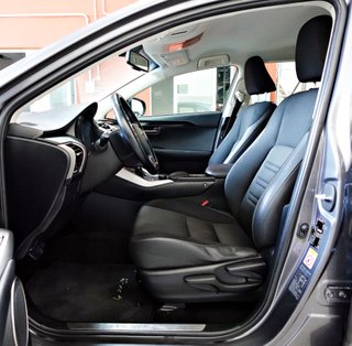 Lexus NX300H Corporate 197 cv
