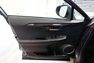 Lexus NX300H Corporate 197 cv
