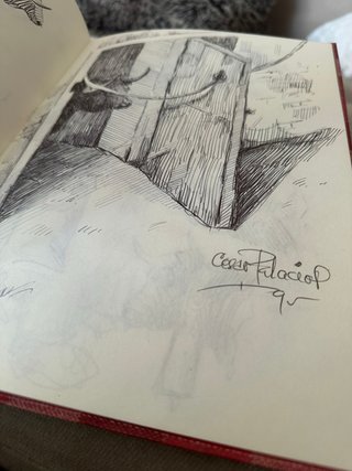 Libro con dibujos originales de Cesar Papacios