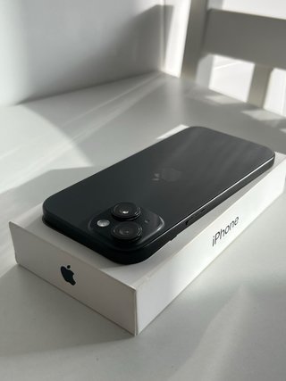 iPhone 15 128GB