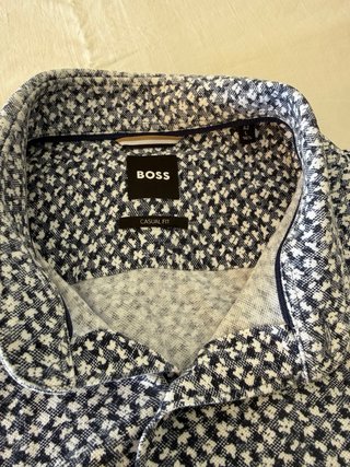 Camisa vintage Hugo Boss azul y blanco