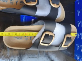 Chanclas Birkenstock Negro/Dorado Talla 41