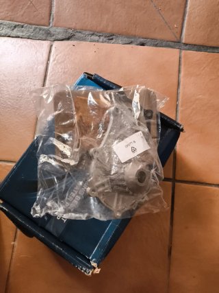 Bomba de agua KTBWP9140 motor 1.6 hdi