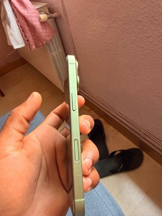 iPhone 17  verde pistacho