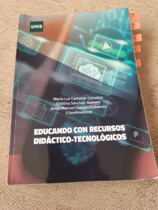 Todos los libros de educación social de la UNED.