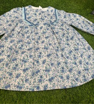 Vestido floral azul
