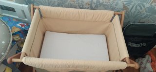 Moisés y colchón para bebé de madera y tela