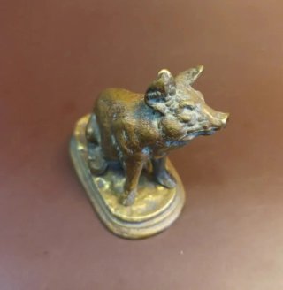 Figuras antiguas bronce / latón cerdo y búfalo
