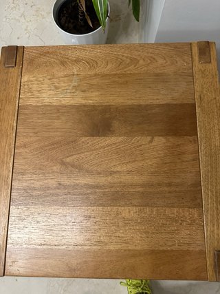 2 Mesas Auxiliares de Madera