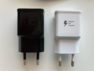 Lote 2 Cargadores Samsung y 3 Cables USB 3.0